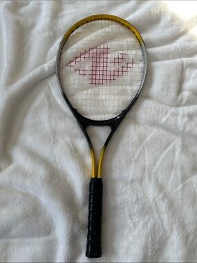 TOURNAMENT EDGE Acro Dynamic Blue 1:4 1/8” Youth Tennis Racket GUC